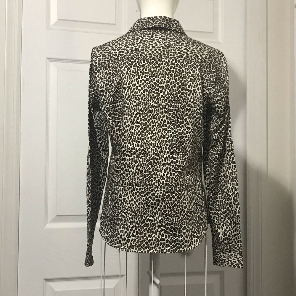 Talbots Animal Print button down blouse size 2 - Picture 3 of 12